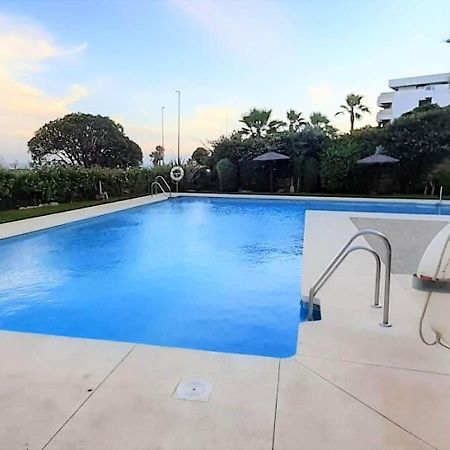 Belvilla By Oyo Camarate Golf Estepona Exteriör bild
