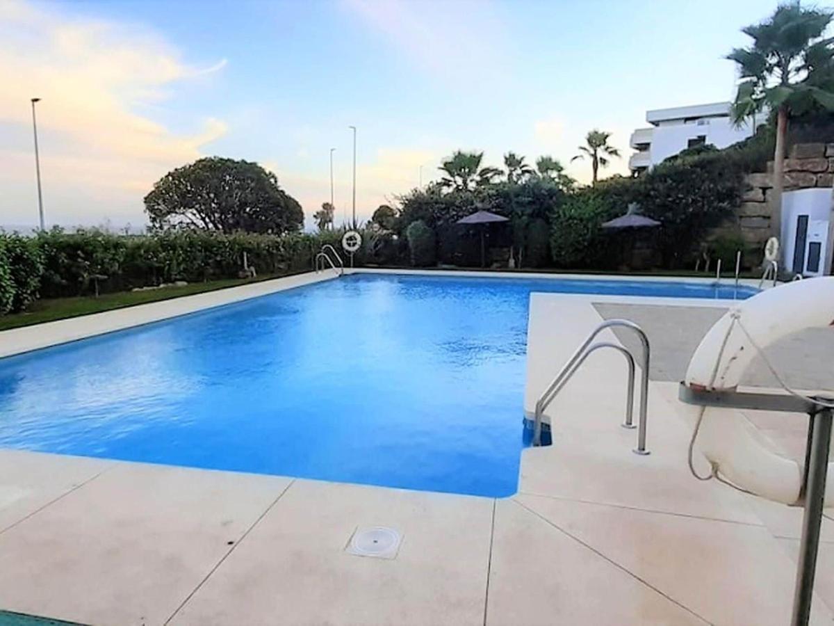 Belvilla By Oyo Camarate Golf Estepona Exteriör bild